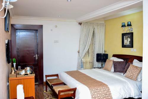 Crystal House International Hotel
