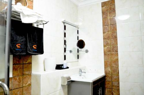 Crystal House International Hotel