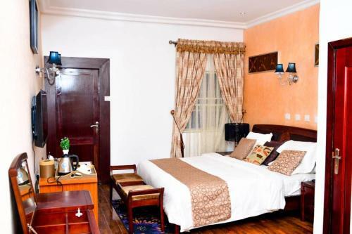 Crystal House International Hotel