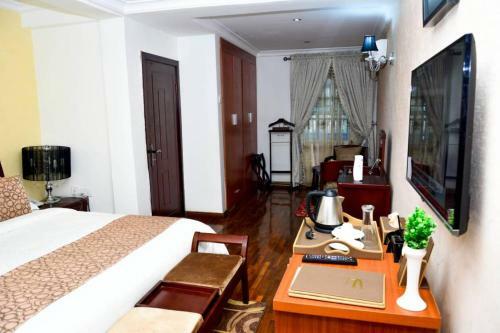 Crystal House International Hotel