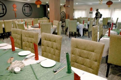 Visa Karena Hotels
