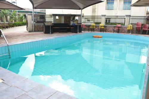 Royal Charlin Hotel And Suites
