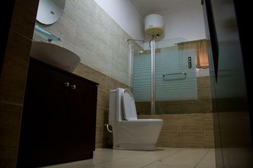Hotel Crystal Court