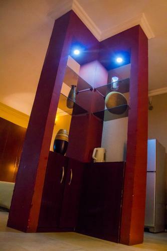 Hotel Crystal Court