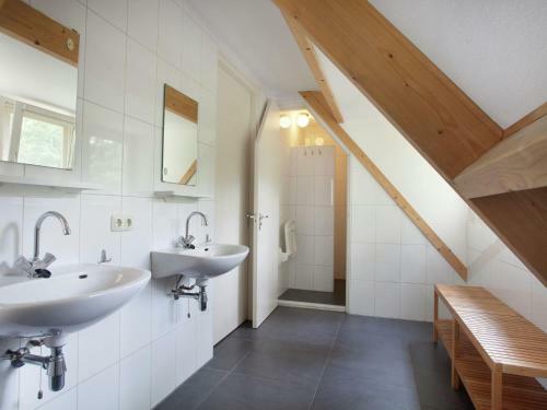 Spacious Villa Near Forest In Luyksgestel