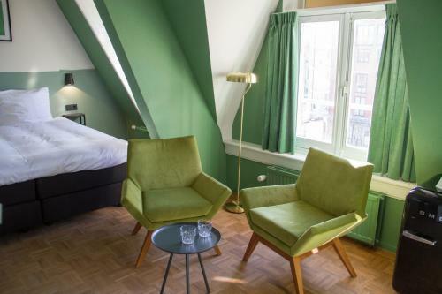 Little Duke Hotel