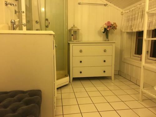 Stor Flott T�mmer Hytte