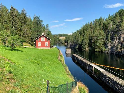 Hostal Vrangfoss Slusevaktarbolig