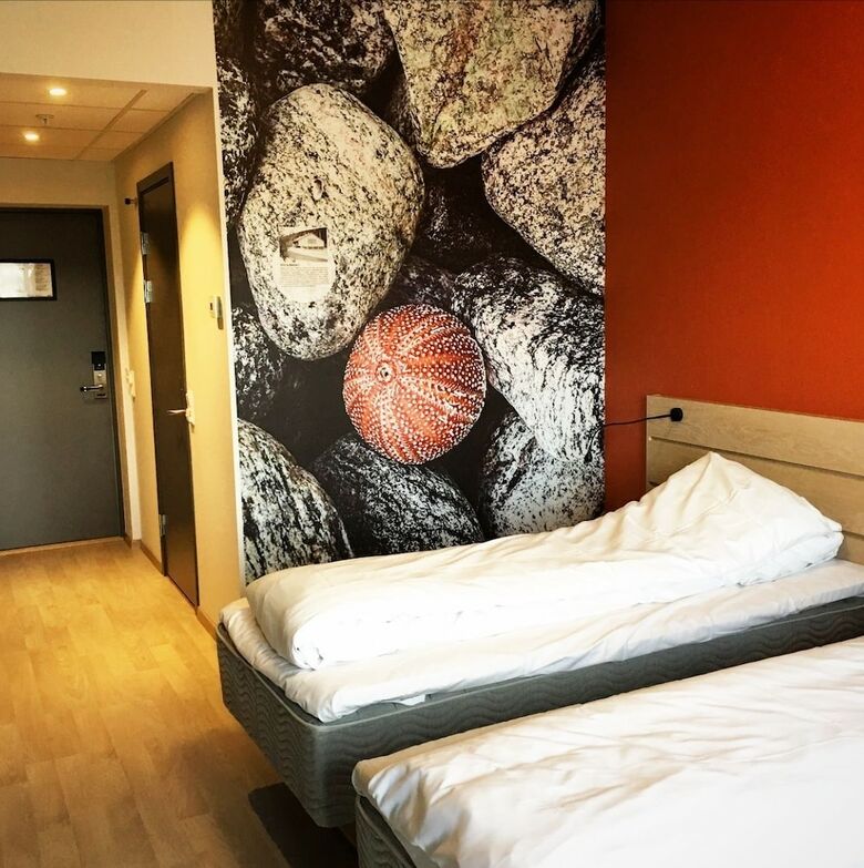 Hjorten Hotell Hitra