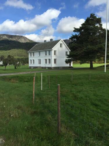 Eiken Hotell Og Feriesenter