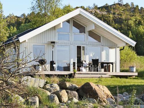 Holiday Home Sandmo