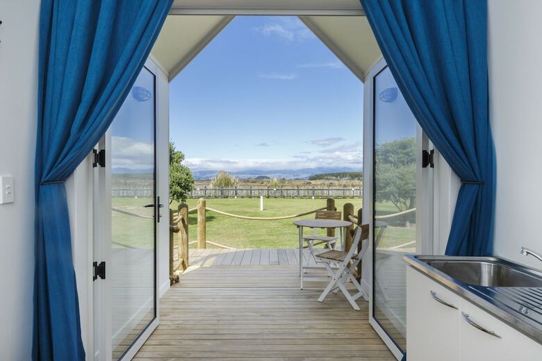 Foxton Beach Top 10 Holiday Park