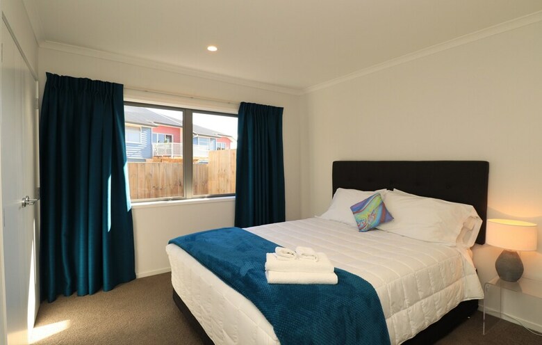2 Brm Apartment 3 On Jones Crescent