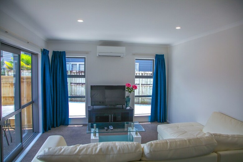 2 Brm Apartment 3 On Jones Crescent