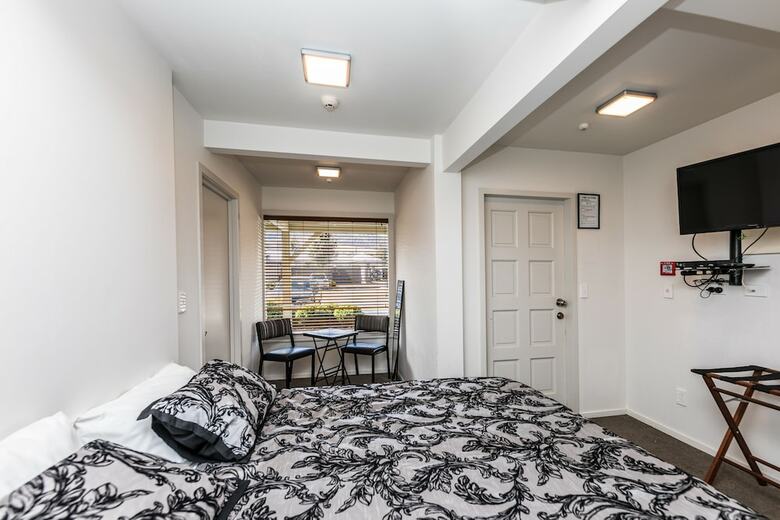 Bold Peak Lodge