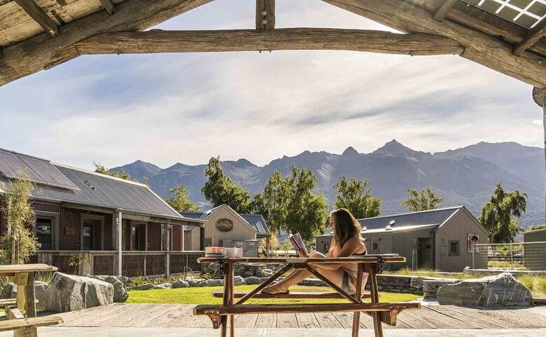 Camp Glenorchy Eco Retreat