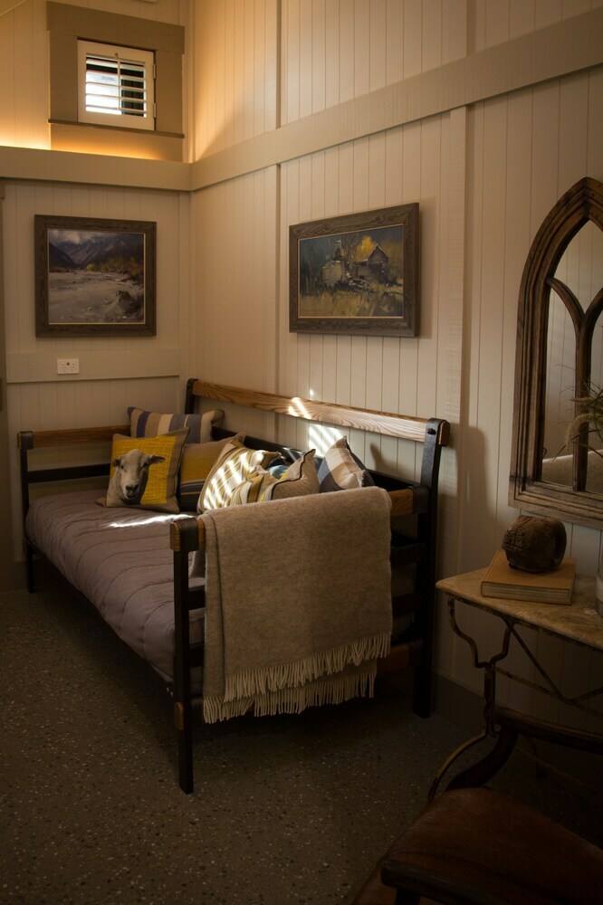 Camp Glenorchy Eco Retreat