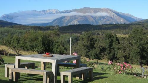 Tophouse Mountainview Cottages