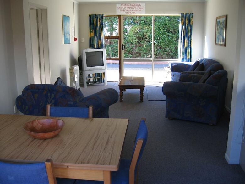 Aquarius Motel