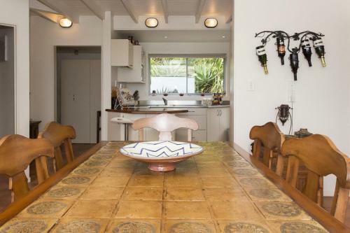 Chester Cottage - Beachfront Luxury