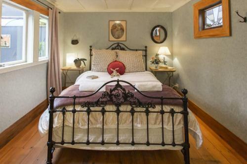 Pond Cottage - 5 Star Experience