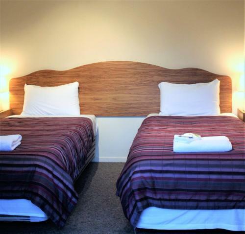 Owen River Tavern & Motels