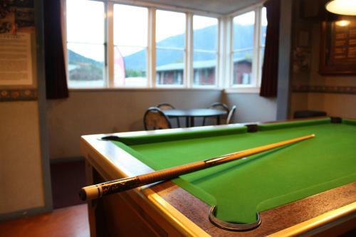 Owen River Tavern & Motels