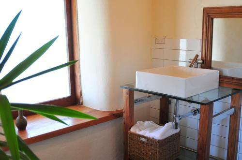 The Strawbale Home, Oturehua