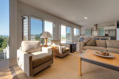Sea Breeze Lodge B&B