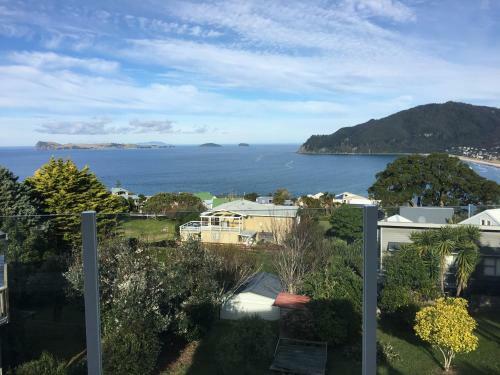 Pretty On Tairua Holiday Home