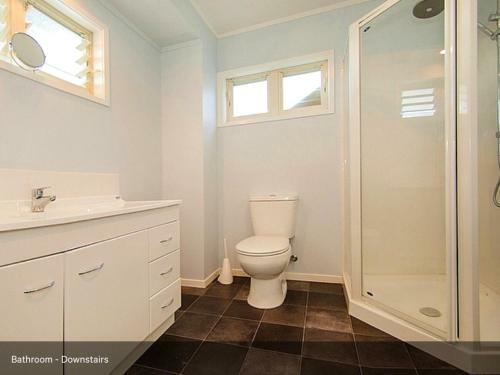 Pretty On Tairua Holiday Home