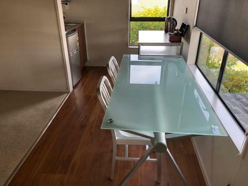 Gladstone Apartment