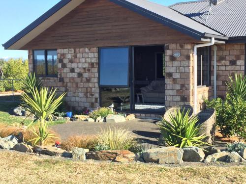 Bed & Breakfast Ocean View Beachfront Apartment