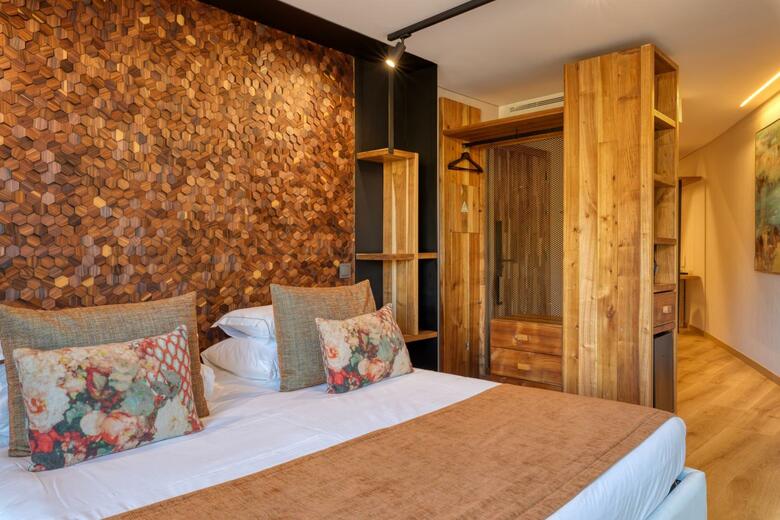 Hostal West Beach Hostel