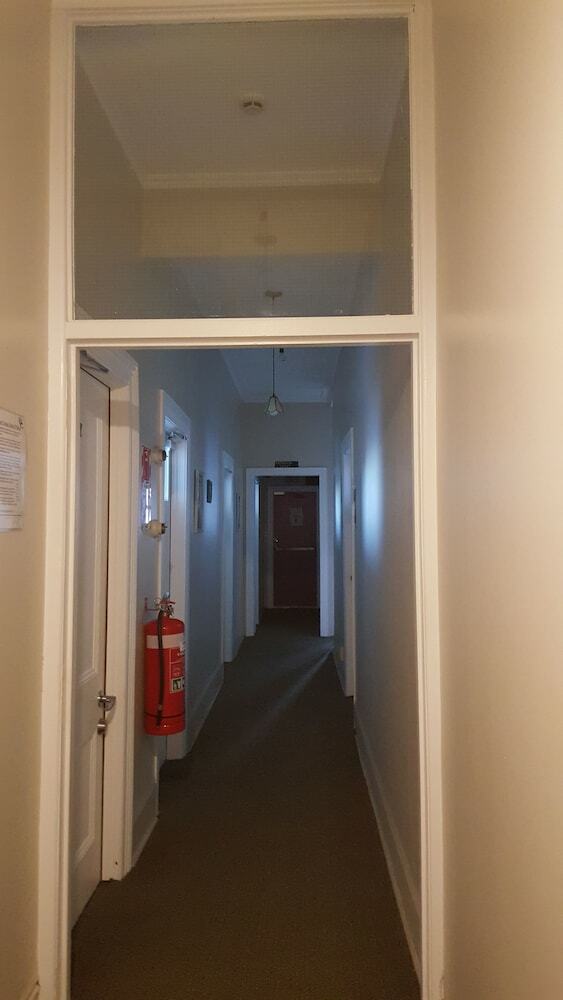 Golden Cross Hotel