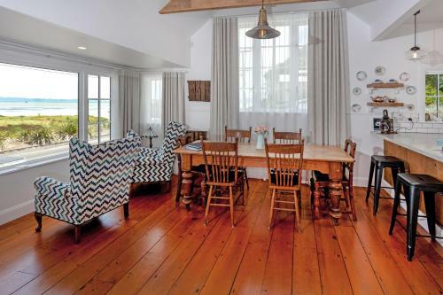 Kuranui Cottage
