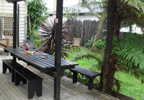 Lady Bowen Bed & Breakfast