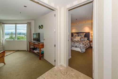 Top Of The Town Bed & Breakfast