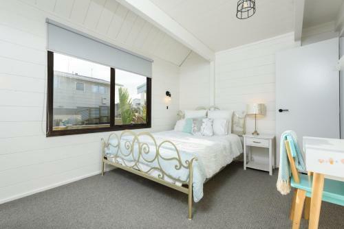 Winter Retreat With Sea Views