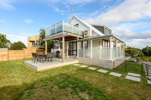 Winter Retreat With Sea Views