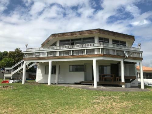 Apartamento Unit By The Beach