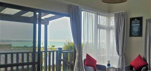 Oamaru Harbour Nest