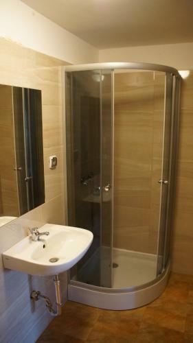 Hostal Bia?y B�r Rooms