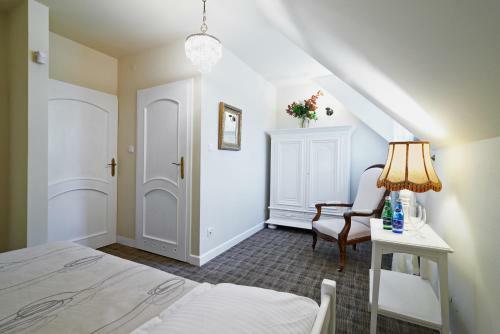 Hostal Dw�r Osmolice
