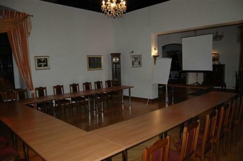 Hotel Zamek Dobra