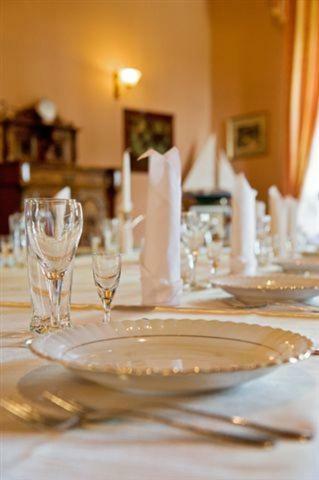 Hotel Zamek Dobra