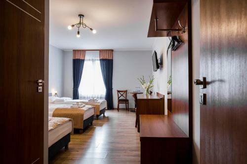 Hostal Go?ciniec Ceglane K?ty