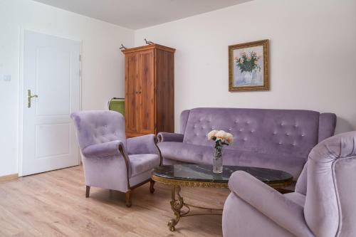 Hostal Pensjonat & Restauracja Admira?