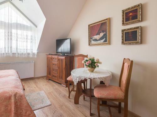 Hostal Pensjonat & Restauracja Admira?