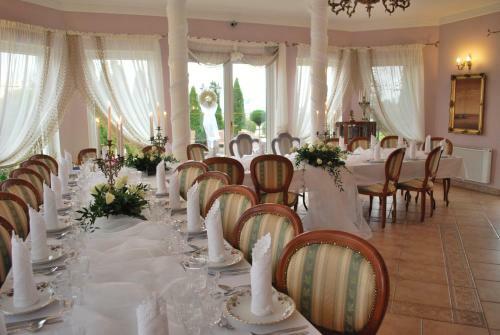 Hostal Pensjonat & Restauracja Admira?